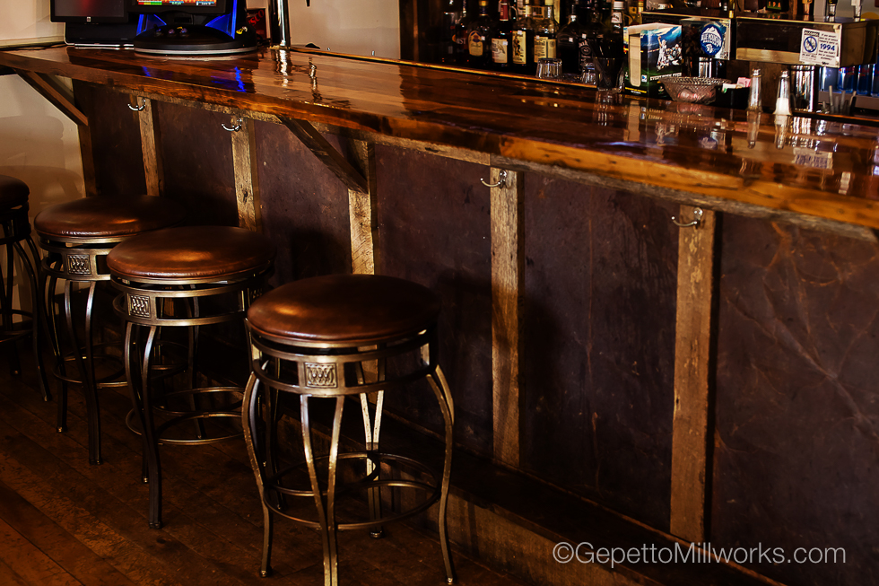 Built to suit in-home bar : custom wood bar order